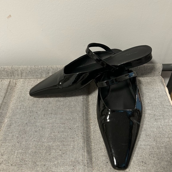 OAK + FORT black patent pointed toe flats - Picture 3 of 8